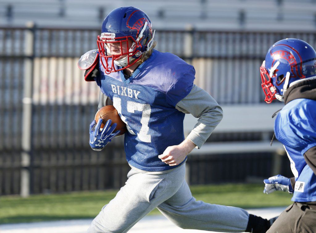 Linebacker: Bixby senior Ethan Hall